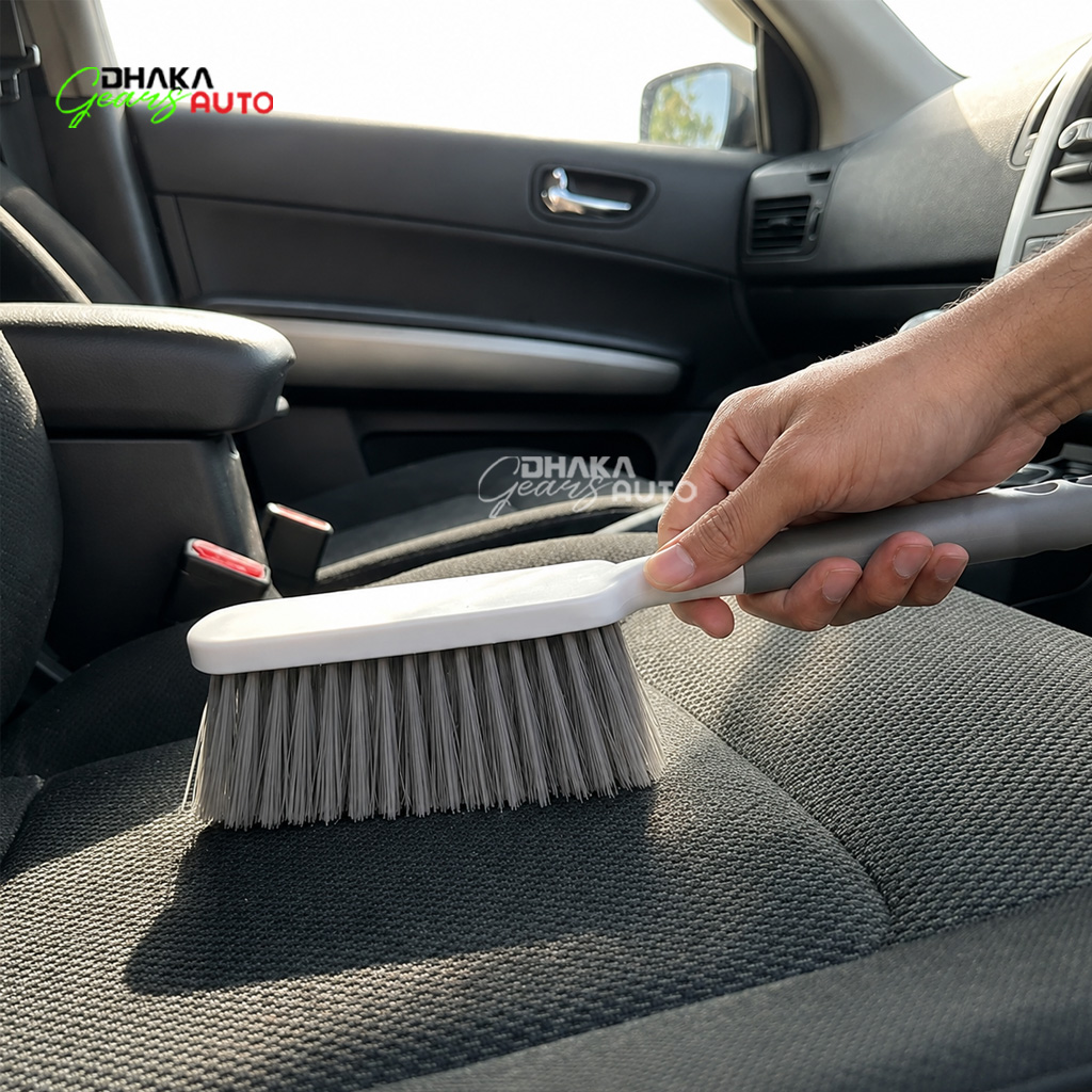 Soft Bristle Car Cleaning Brush – Scratch-Free Dusting Tool for Vents, Console, Leather & Electronics